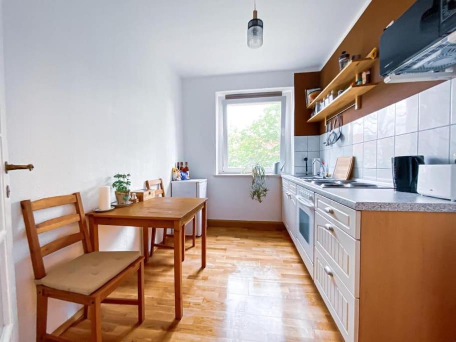 Helle Wohnung Im Norden Leipzigs Exterior foto